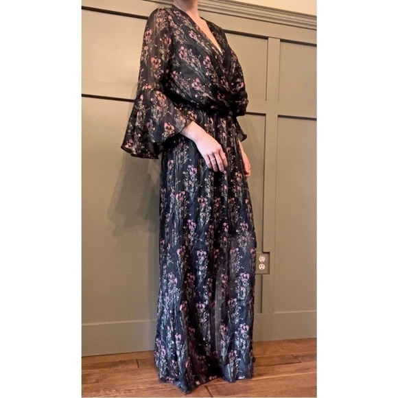 HOLLY & Joey Paris Bell Sleeve Surplice Neck Floral Maxi Dress Sheer Metallic S - Picture 1 of 15